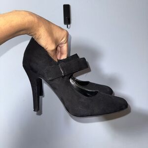 X-Appeal Women’s Black Carson Mary Jane Heels Size 10 EUC